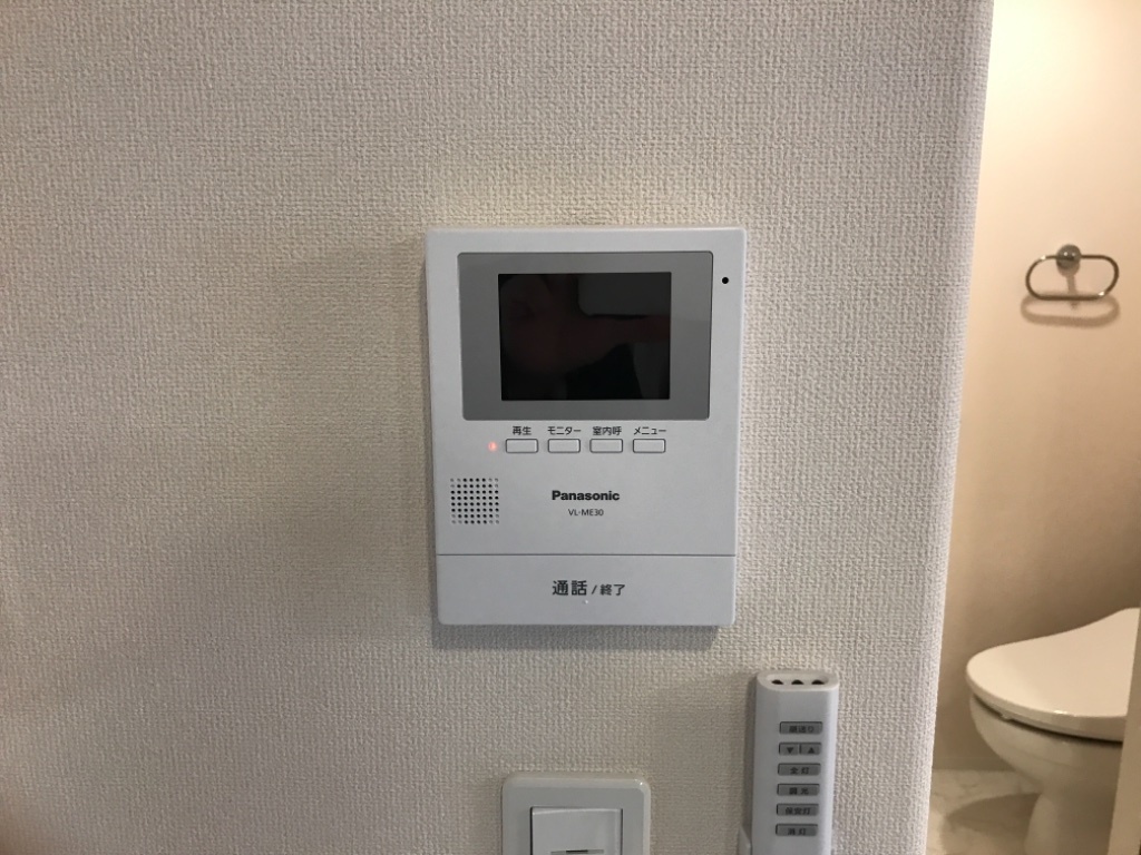 拡大写真:サンライズ A 1階102のカメラ付インターホン