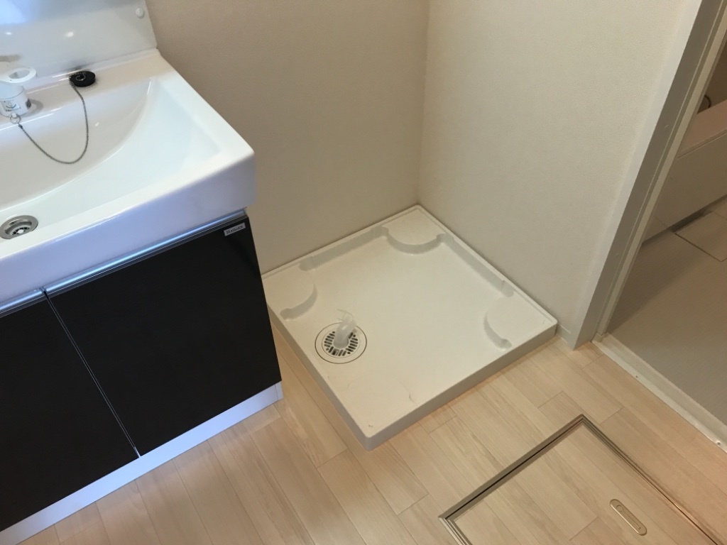 拡大写真:フォルビートコート 1階102の洗面