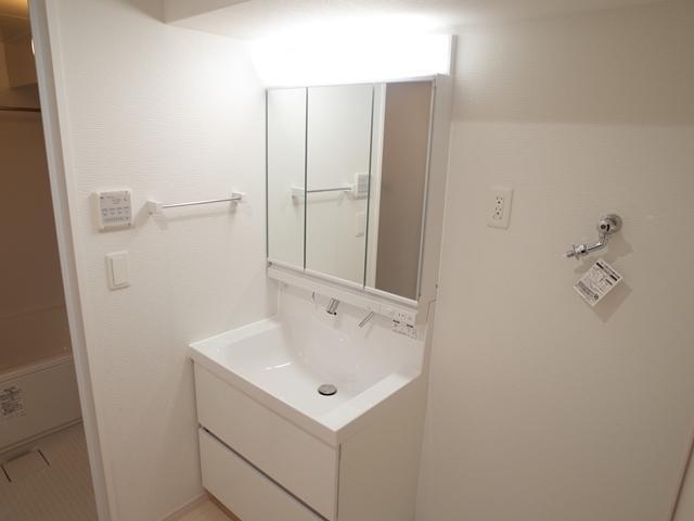 拡大写真:Girasole TENJIN 11階1101の洗面(イメージ)