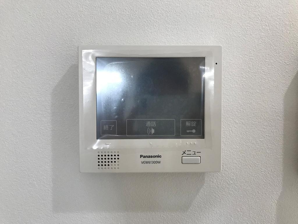 拡大写真:Embellir Trois(アンベリールトロワ) 1階102のカメラ付インターホン
