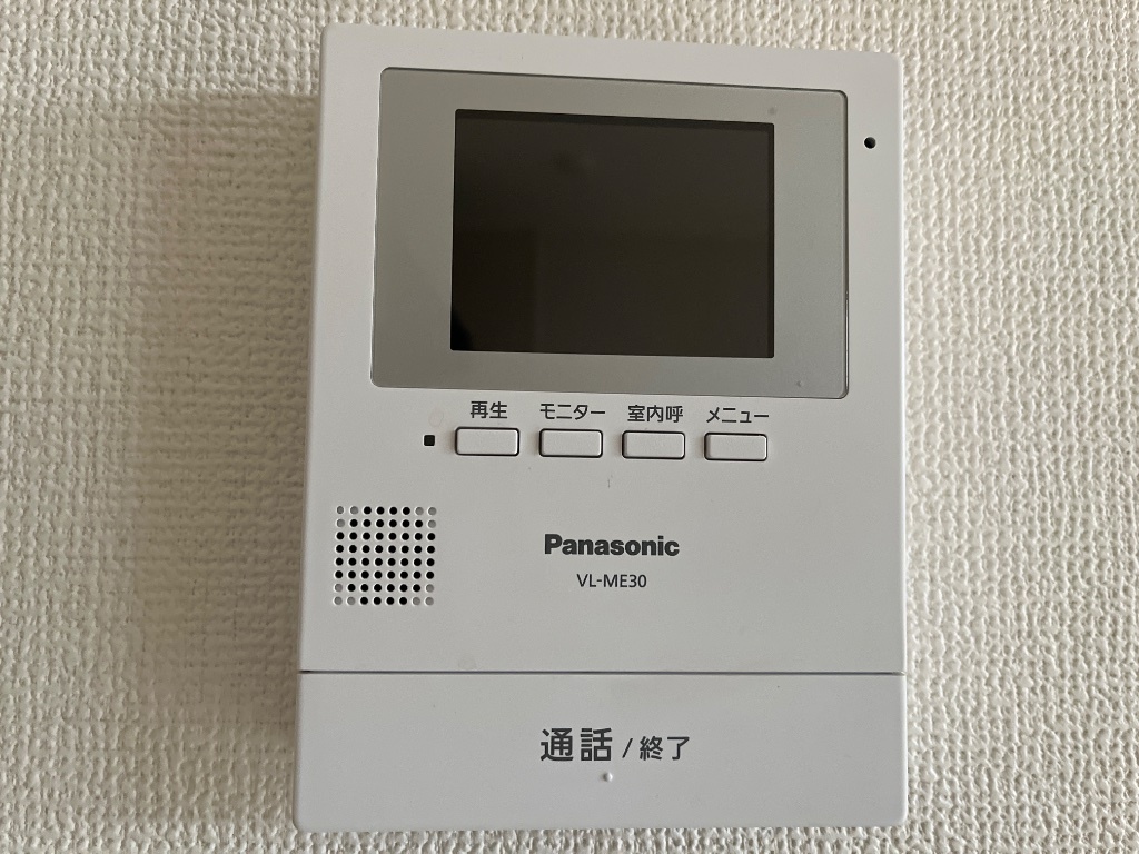 拡大写真:リリオかまど 2階1のカメラ付インターホン