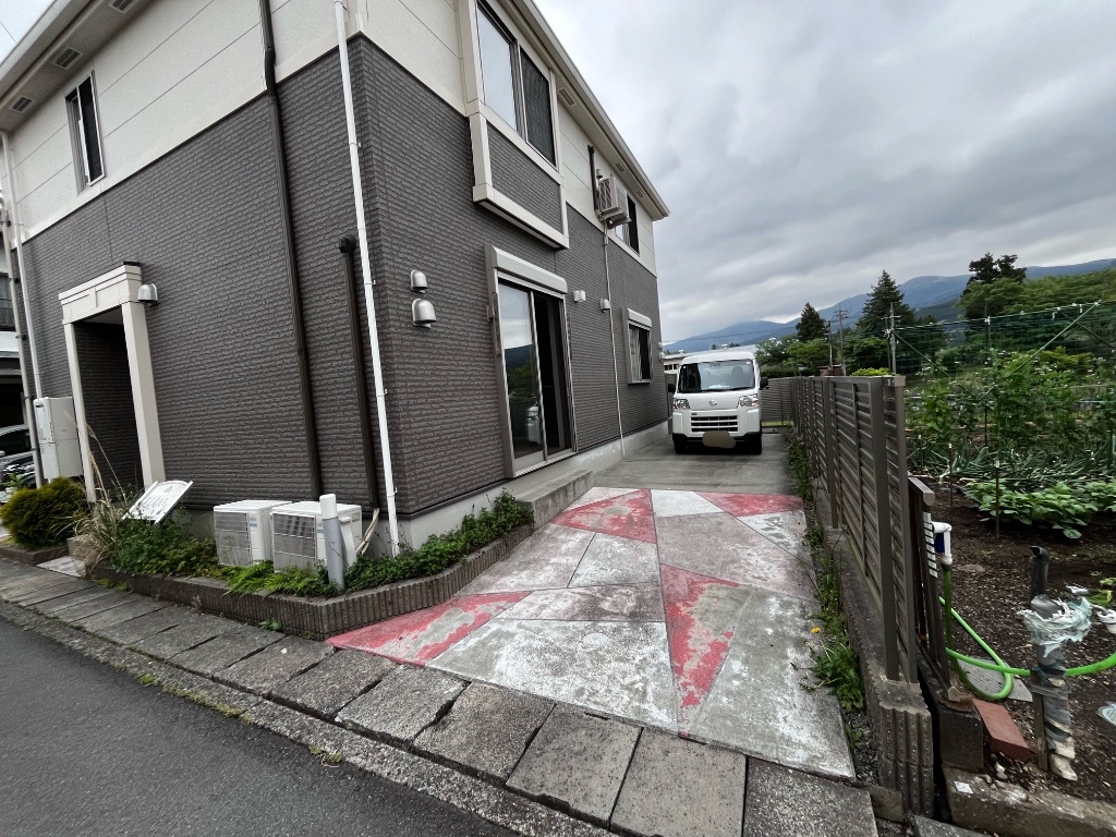 拡大写真:リリオかまど 2階1の駐車場