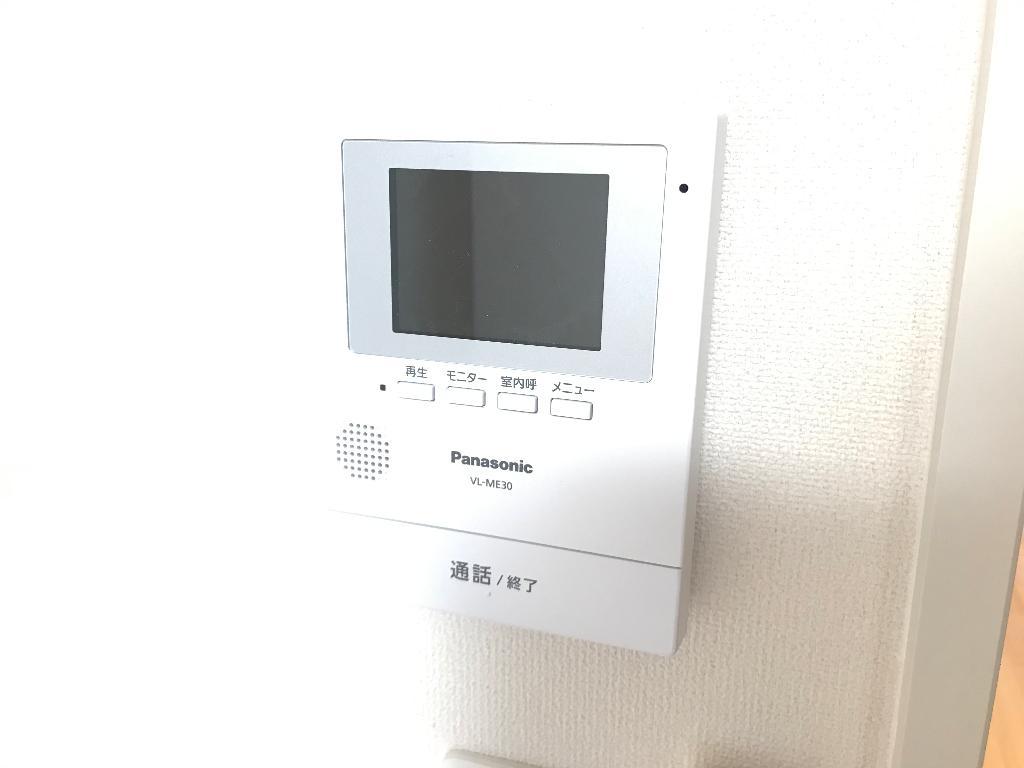 拡大写真：グレイシャス 1階102のカメラ付インターホン