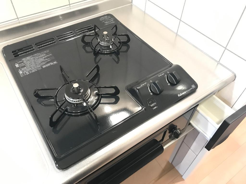 拡大写真：グレイシャス 1階102の２口コンロ