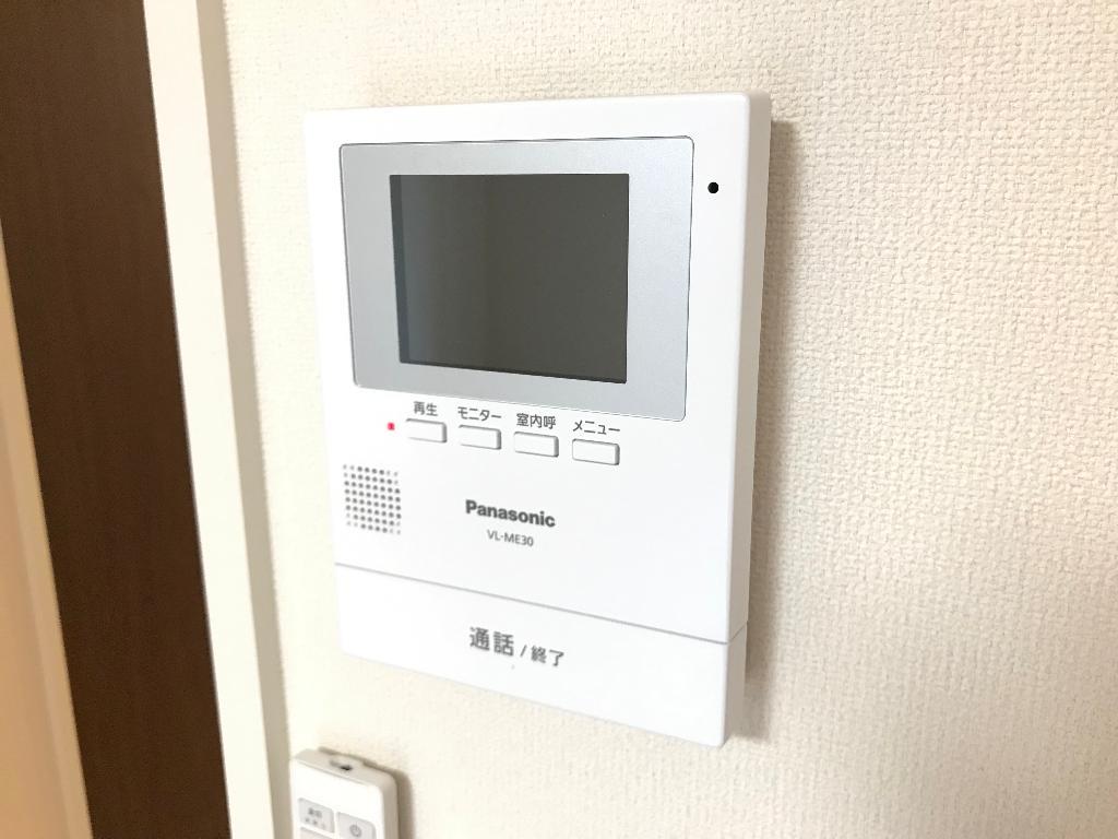 拡大写真:グレイシャス 1階103のカメラ付インターホン