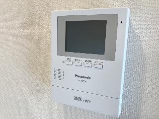 拡大写真:リフレイン東長崎 2階202のカメラ付インターホン