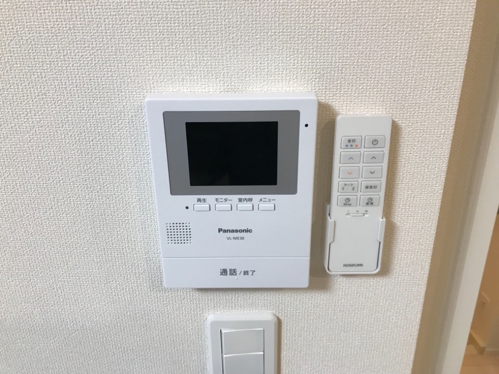 拡大写真：ヴァン　ヴェール 2階202のカメラ付インターホン