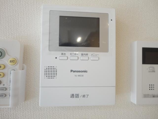 拡大写真:イースト・サンプレイス B 1階101のカメラ付インターホン(イメージ)