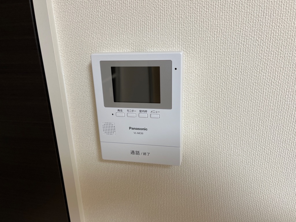 拡大写真:ルミネ・ヴェルジェ 1階102のカメラ付インターホン