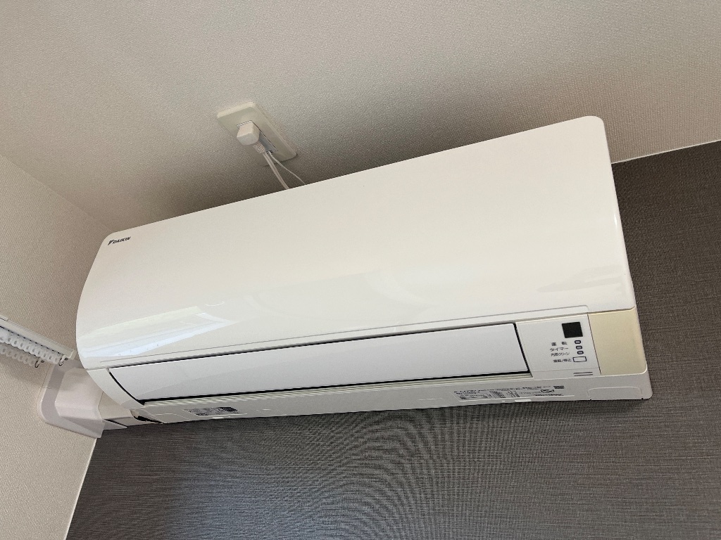拡大写真:プレジール 1階102のエアコン