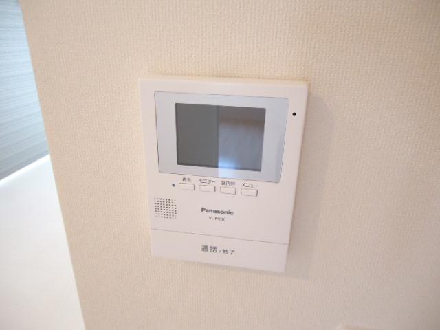 拡大写真:ルミナスハイム羽浦Ⅳ 2階201のカメラ付インターホン