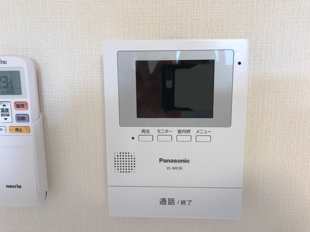 拡大写真:リーゾス 1階107のカメラ付インターホン
