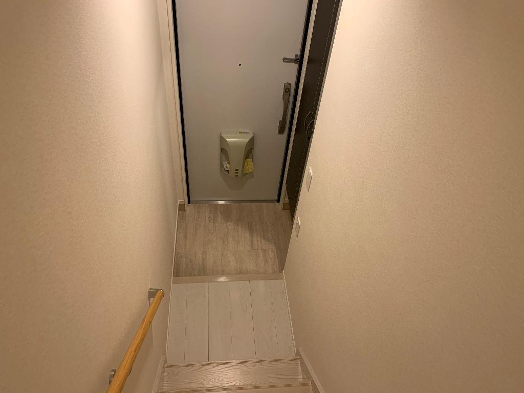 拡大写真:エスペランサ 2階201の玄関