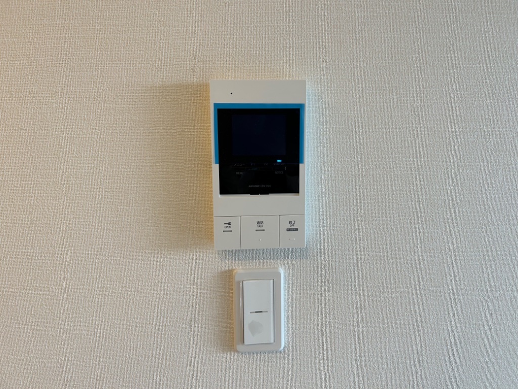 拡大写真:フェアモント千代田 8階801のカメラ付インターホン