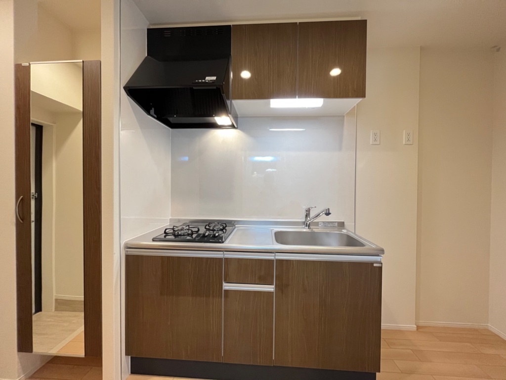 拡大写真:サンウイング 2階210のキッチン
