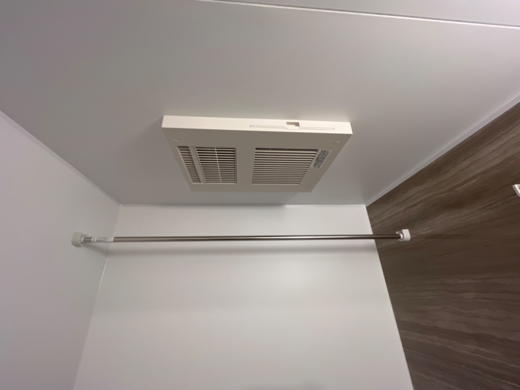 拡大写真:ラフレイズ久居 1階101の浴室乾燥機