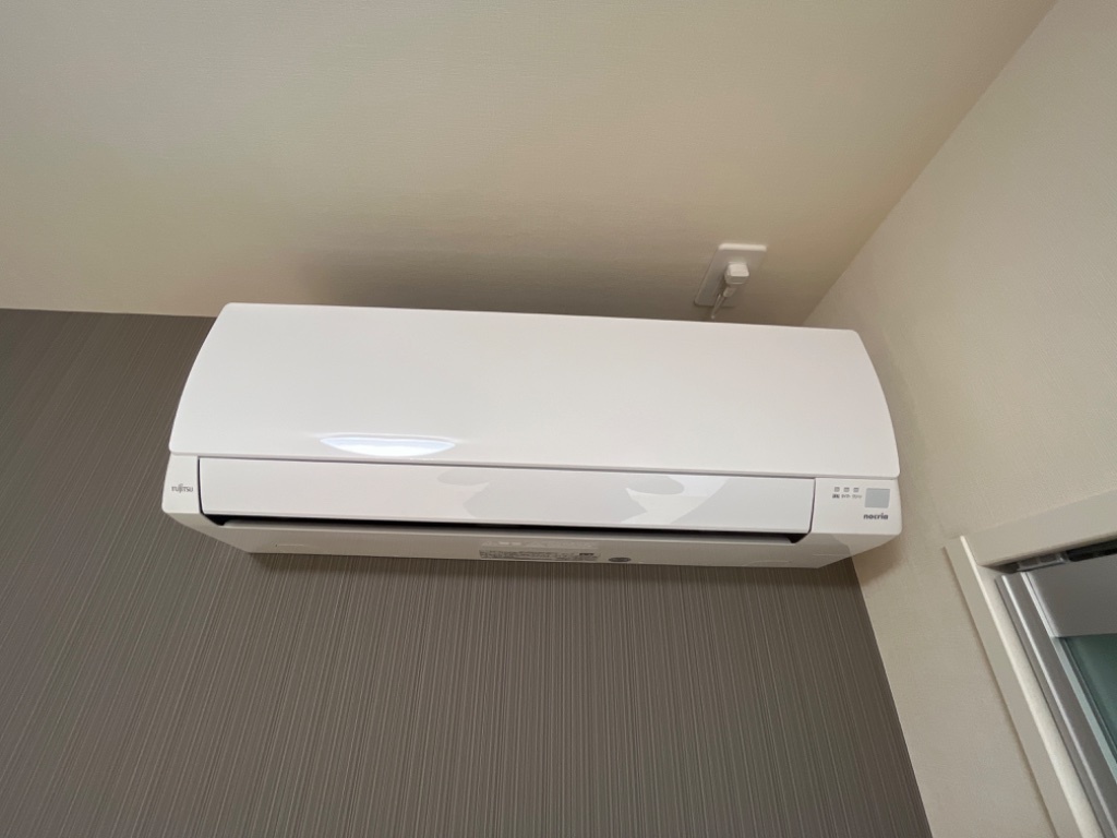 拡大写真:ラフレイズ久居 1階101のエアコン