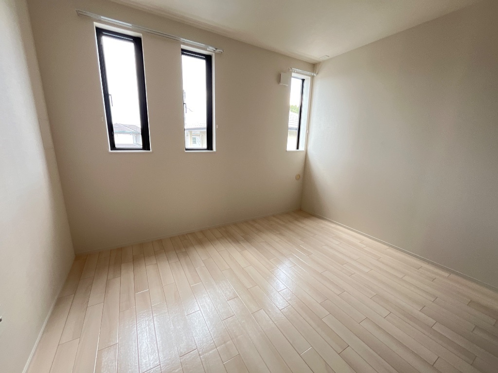 拡大写真:ルミナーレ上上津役 2階207の室内