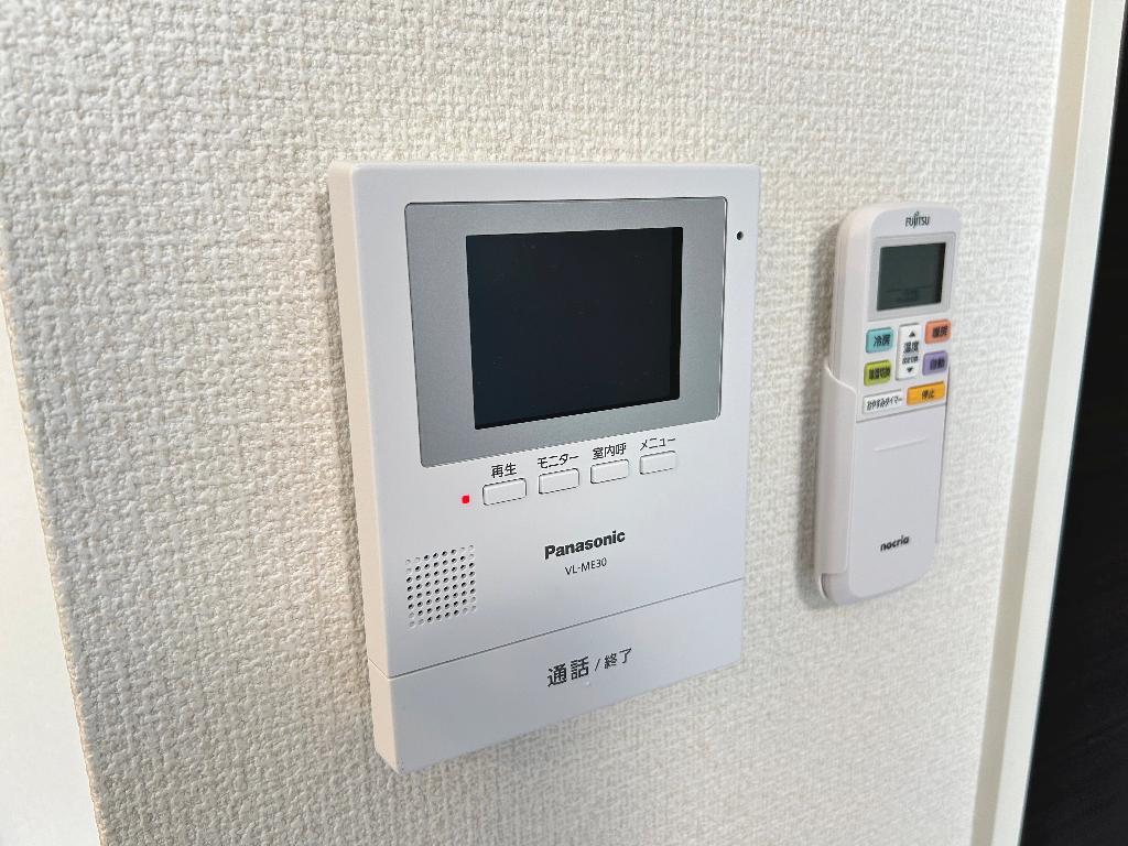 拡大写真:アンジェラ 2階201のカメラ付インターホン