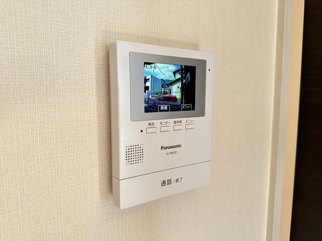 拡大写真:チコカメヤマ 2階201のカメラ付インターホン