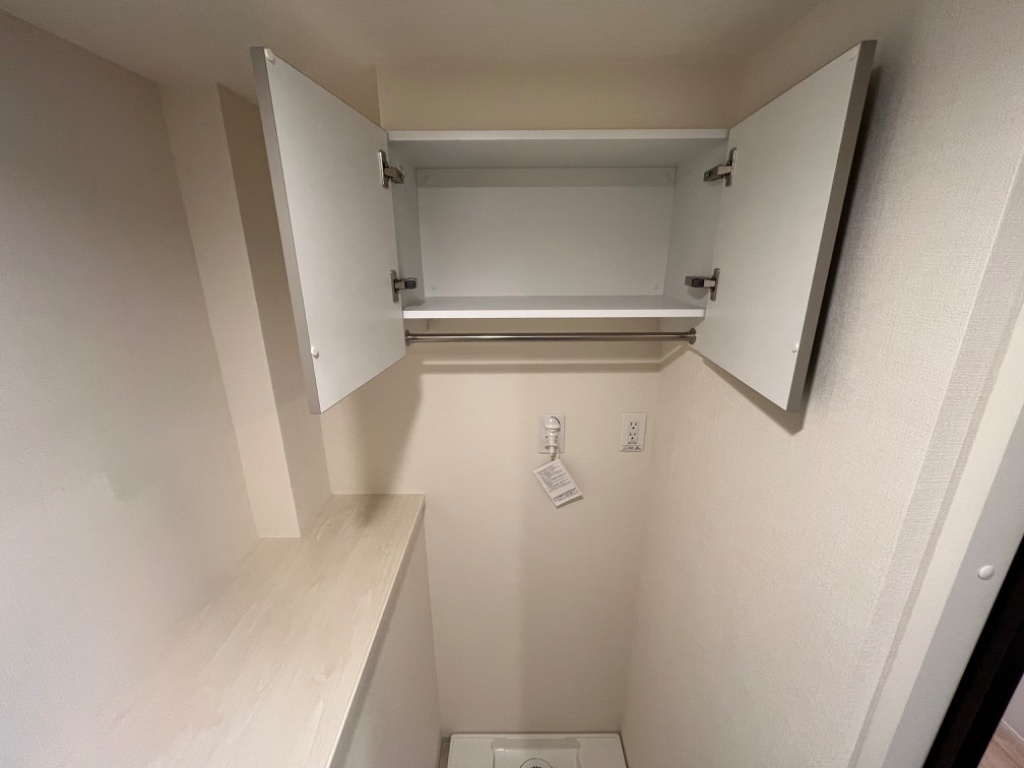 拡大写真：ｖｉｖｉｃｏ　-ヴィヴィコ- 1階102のトイレ収納