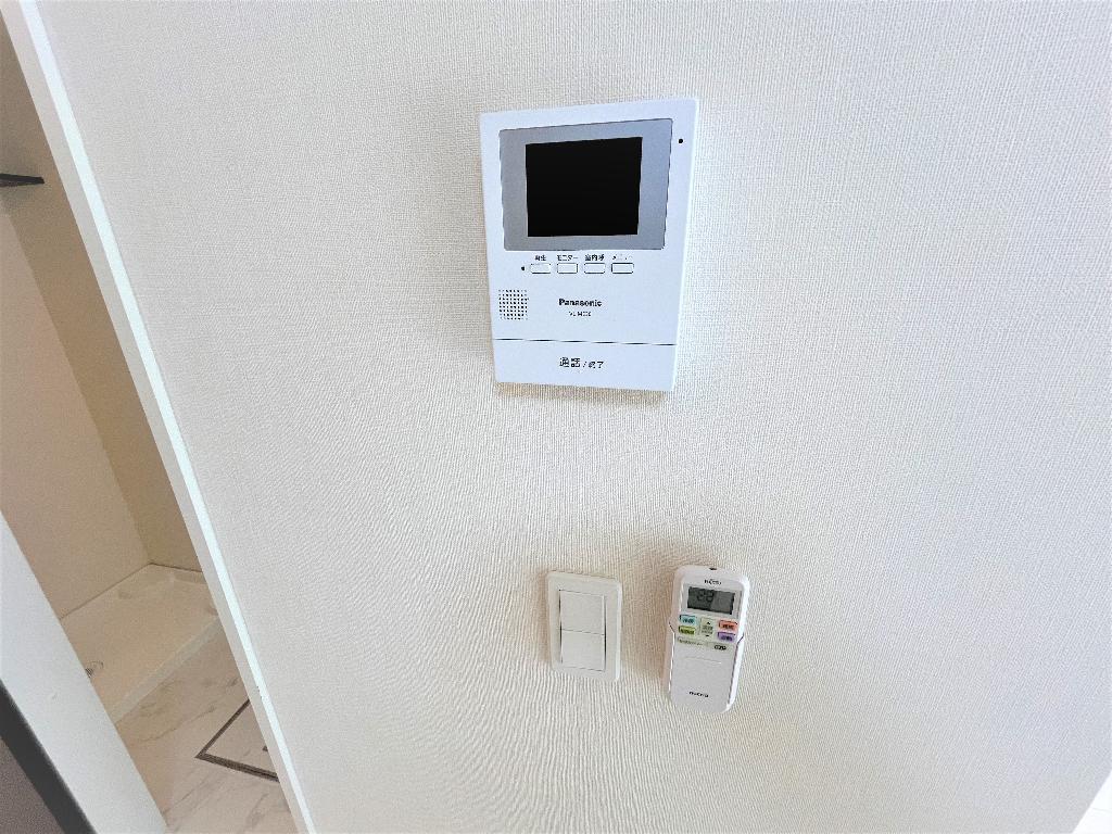 拡大写真:ジュリア 1階105のカメラ付インターホン