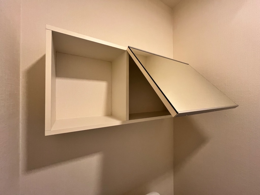 拡大写真:CALM GENTLE II 2階201のトイレ戸棚