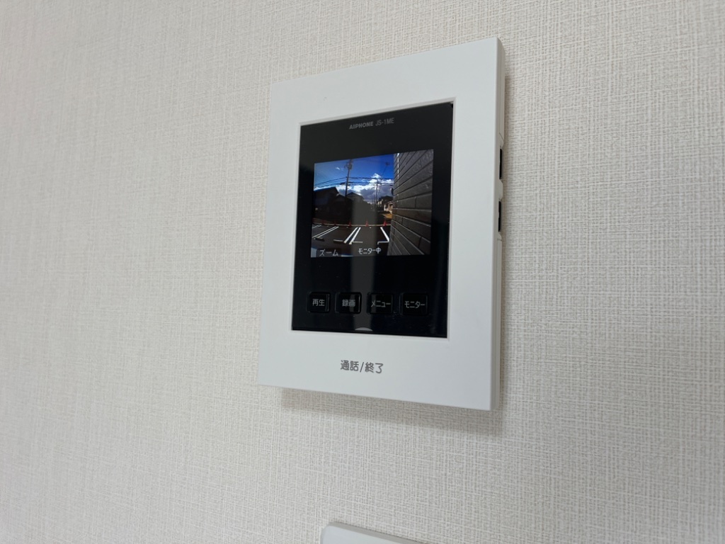 拡大写真:ルミエールⅡ 1階102のカメラ付インターホン