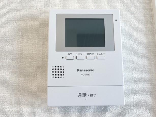 拡大写真:GRAN COSTA Ⅱ 1階103のカメラ付インターホン