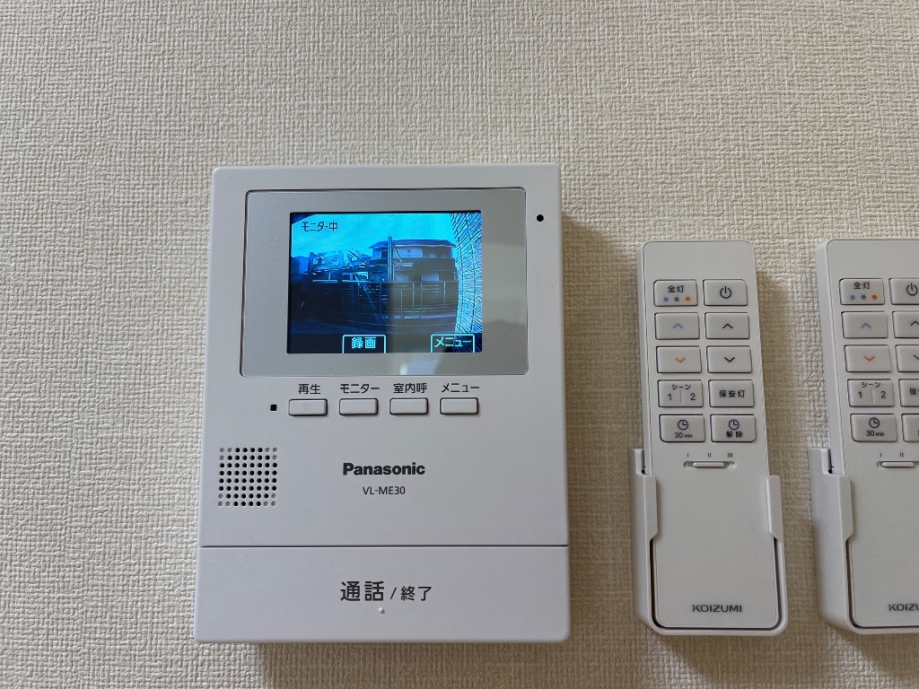 拡大写真：メイプル 2階205のカメラ付インターホン