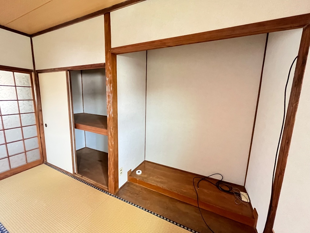 拡大写真:南稲堀戸建て2階 2階1の収納