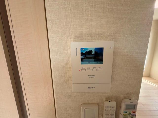 拡大写真:テラス・ド・ラ・フォレ 2階201のカメラ付インターホン