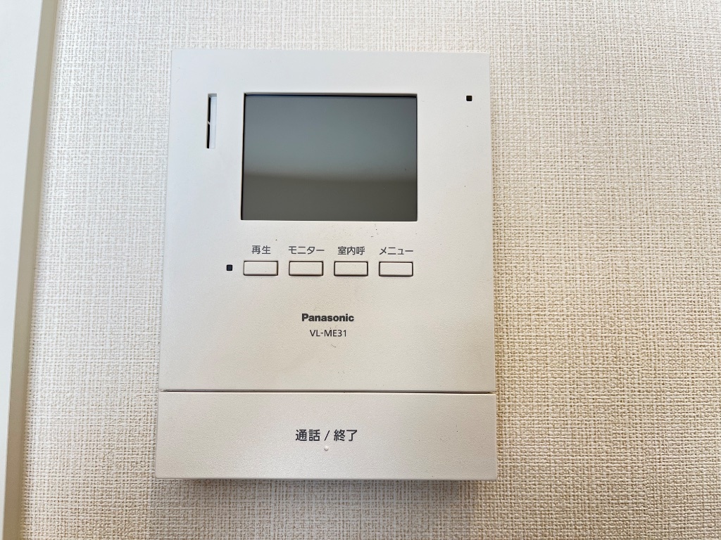 拡大写真:infield D (インフィールドD) 1階102のカメラ付インターホン