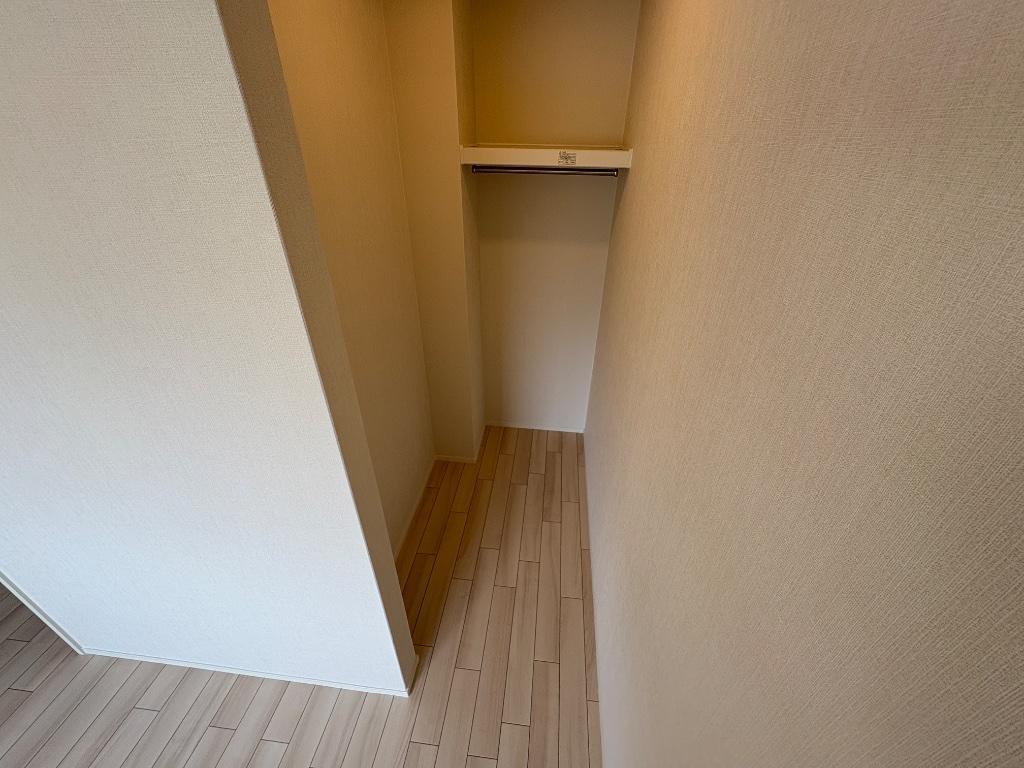 拡大写真:Le.Lien広崎 1階102のウォークインクローゼット