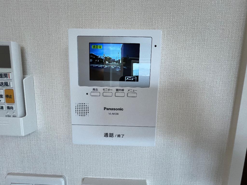 拡大写真:アジャート 2階206のカメラ付インターホン