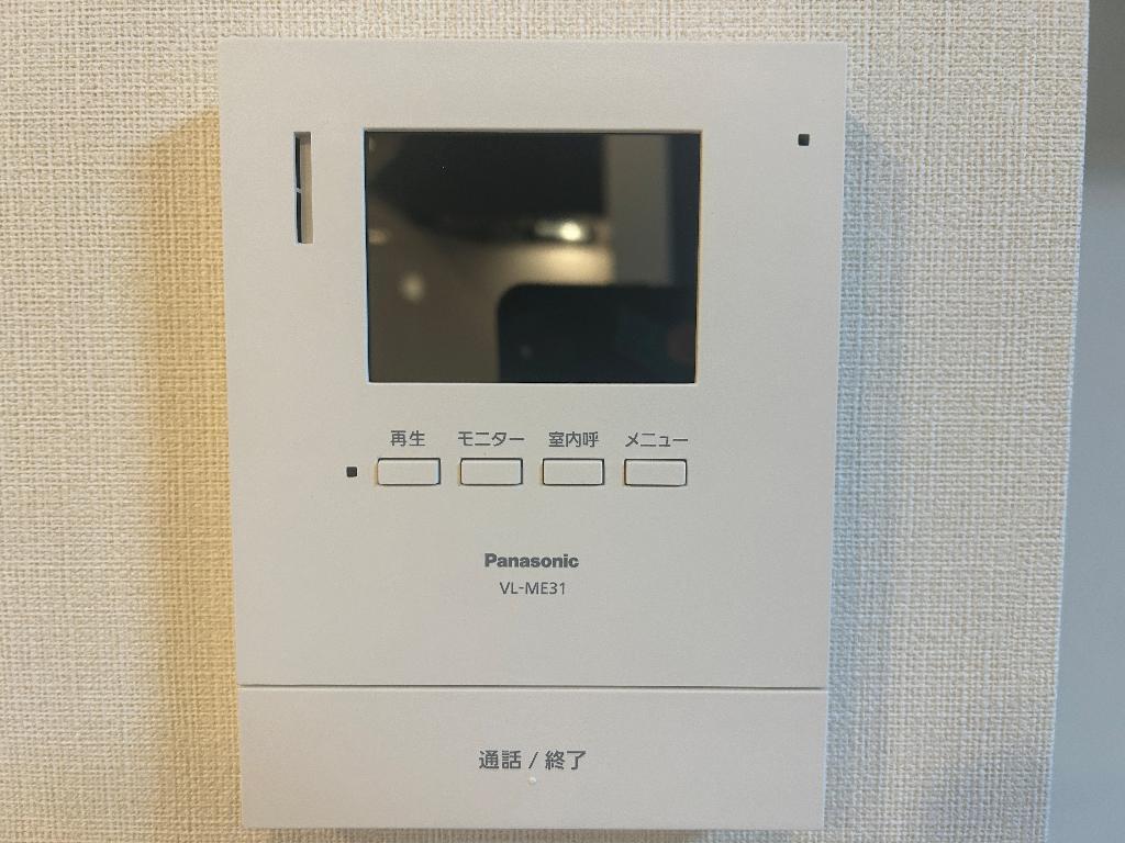 拡大写真:リッチレジデンスB(Rich Residence B) 1階106のカメラ付インターホン