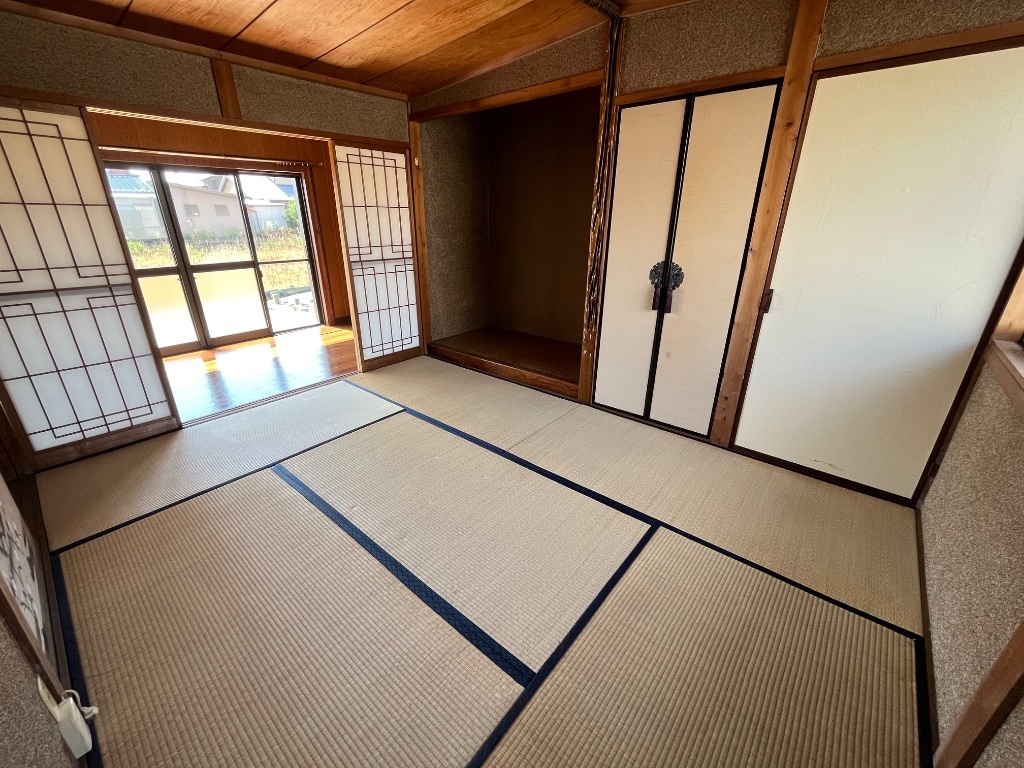 拡大写真：愛西市勝幡町新町 2階1の和室