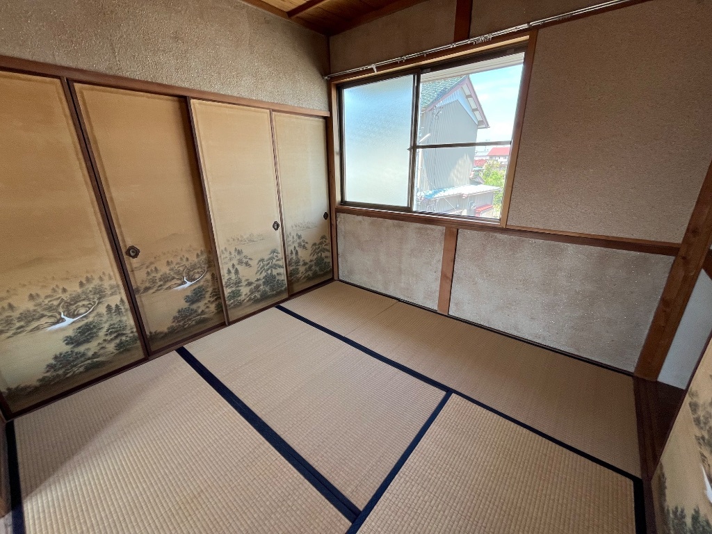 拡大写真：愛西市勝幡町新町 2階1の和室