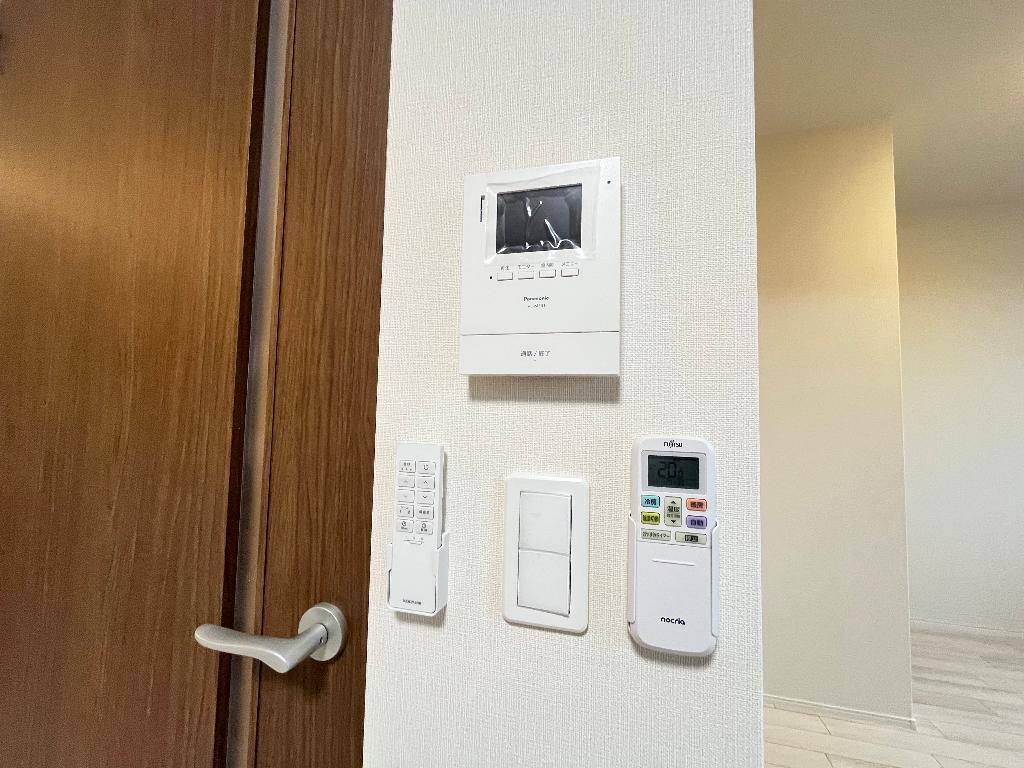 拡大写真:Liberte 2階201のカメラ付インターホン
