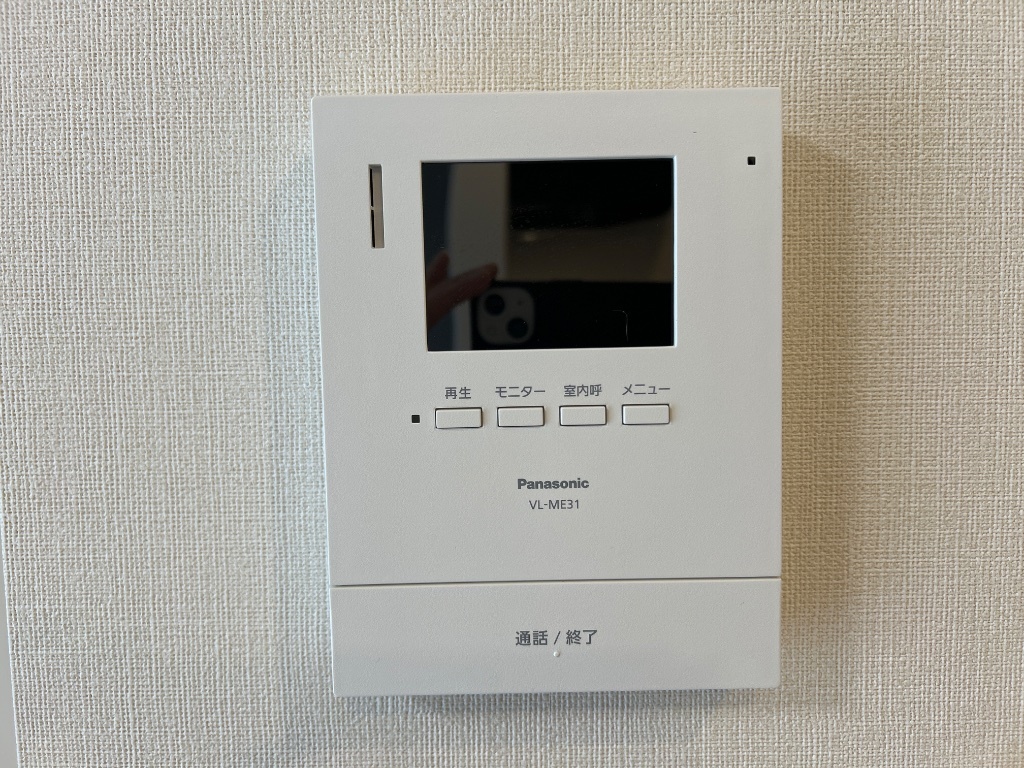 拡大写真:ラ・クラリエール(La Clairiere) 1階102のカメラ付インターホン
