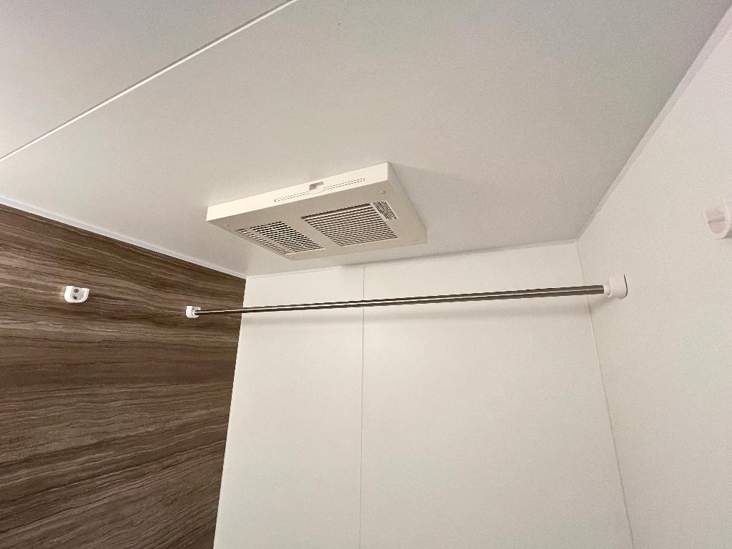 拡大写真:プランドール リサ 2階205の浴室乾燥機