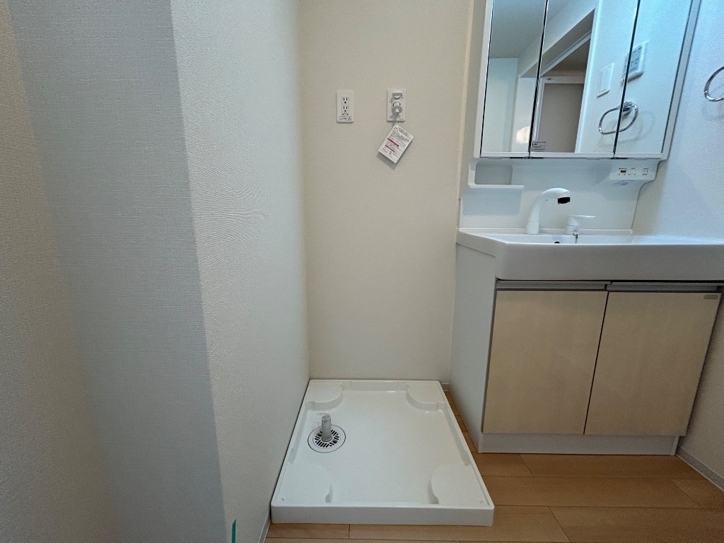 拡大写真:M’sコート 1階101の洗濯機置場