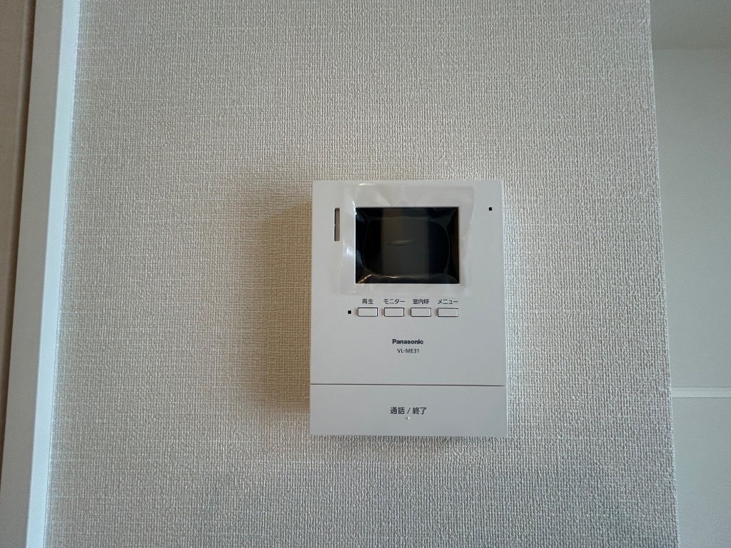 拡大写真:M’sコート 1階101のカメラ付インターホン