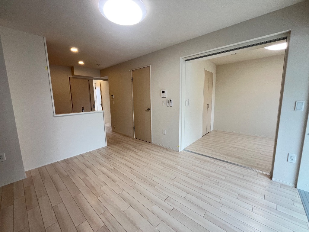 拡大写真:ラグーナ青葉台 1階105の室内