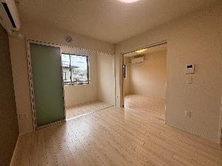 拡大写真：ラグーナ青葉台 2階208の室内