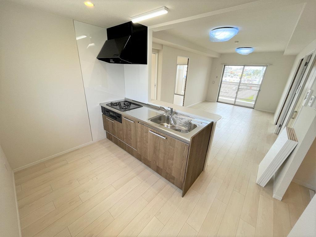 拡大写真:(仮)名護市屋部3LDK新築マンション 3階301のキッチン(イメージ)