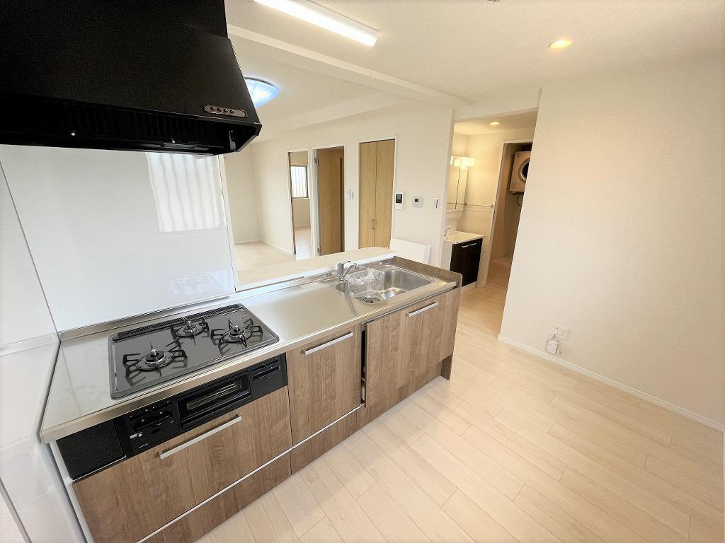 拡大写真:(仮)名護市屋部3LDK新築マンション 3階301のキッチン(イメージ)