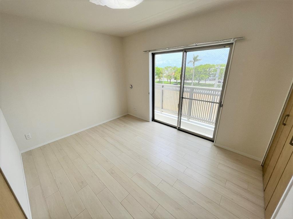 拡大写真:(仮)名護市屋部3LDK新築マンション 3階301の洋室(イメージ)