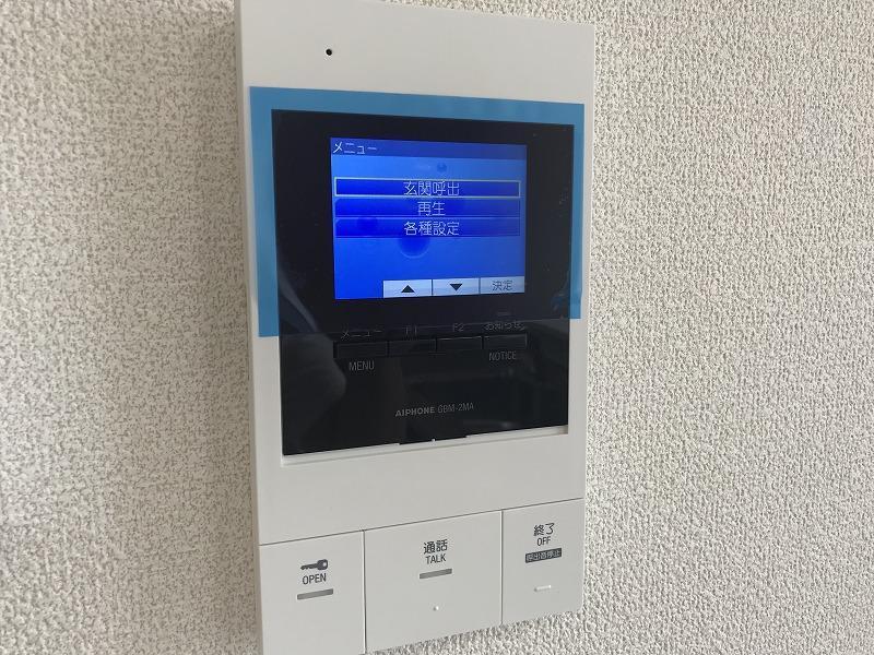 拡大写真:(仮)名護市屋部3LDK新築マンション 3階301のカメラ付インターホン(イメージ)