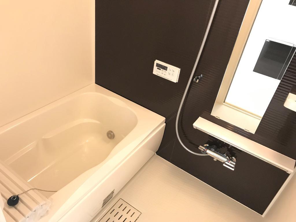 拡大写真:仮)元吉田町新築アパート 2階210のバス(イメージ)